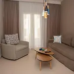 Luxury Apartahotel 4*
