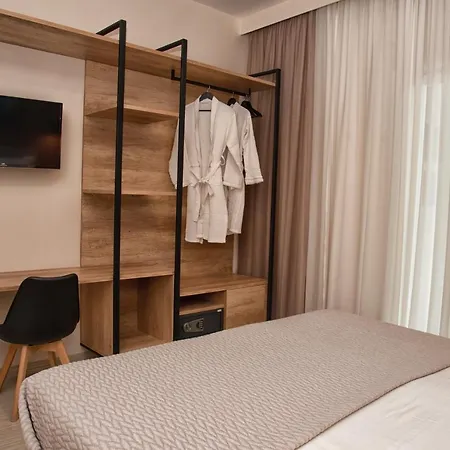 Luxury 4*
