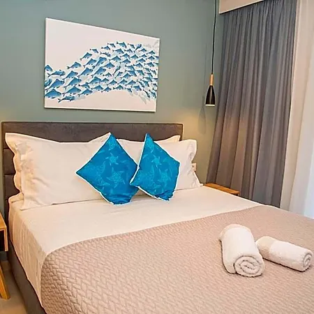 Luxury Aparthotel 4*
