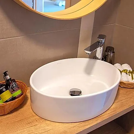 Luxury 4*